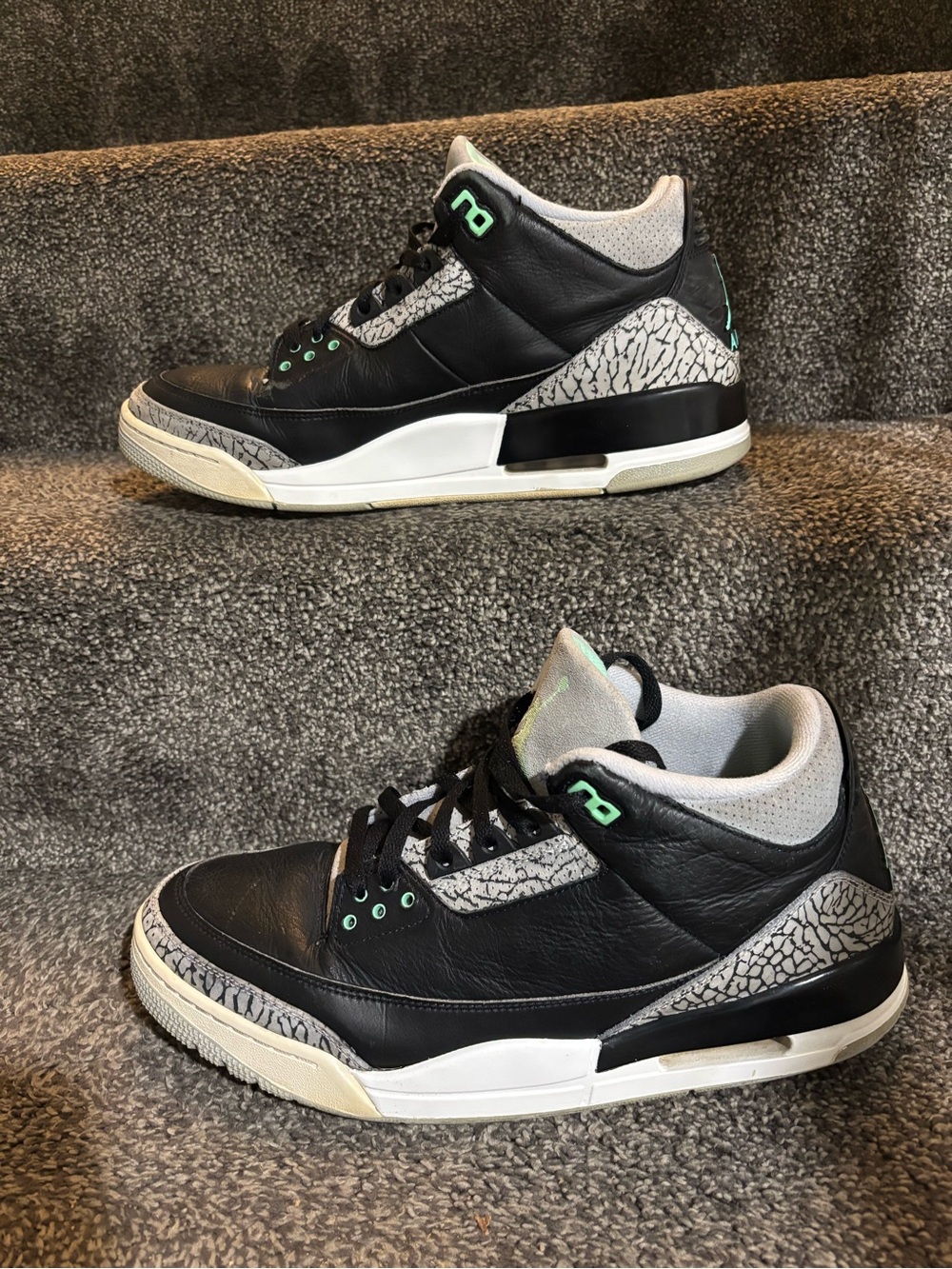 Air Jordan 3 Retro ‘Green Glow